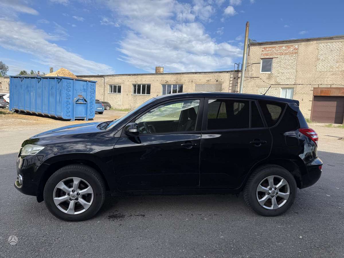 Toyota RAV4 - 3