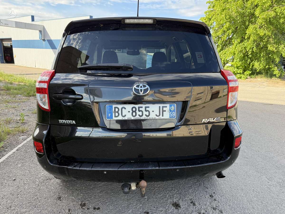 Toyota RAV4 - 7