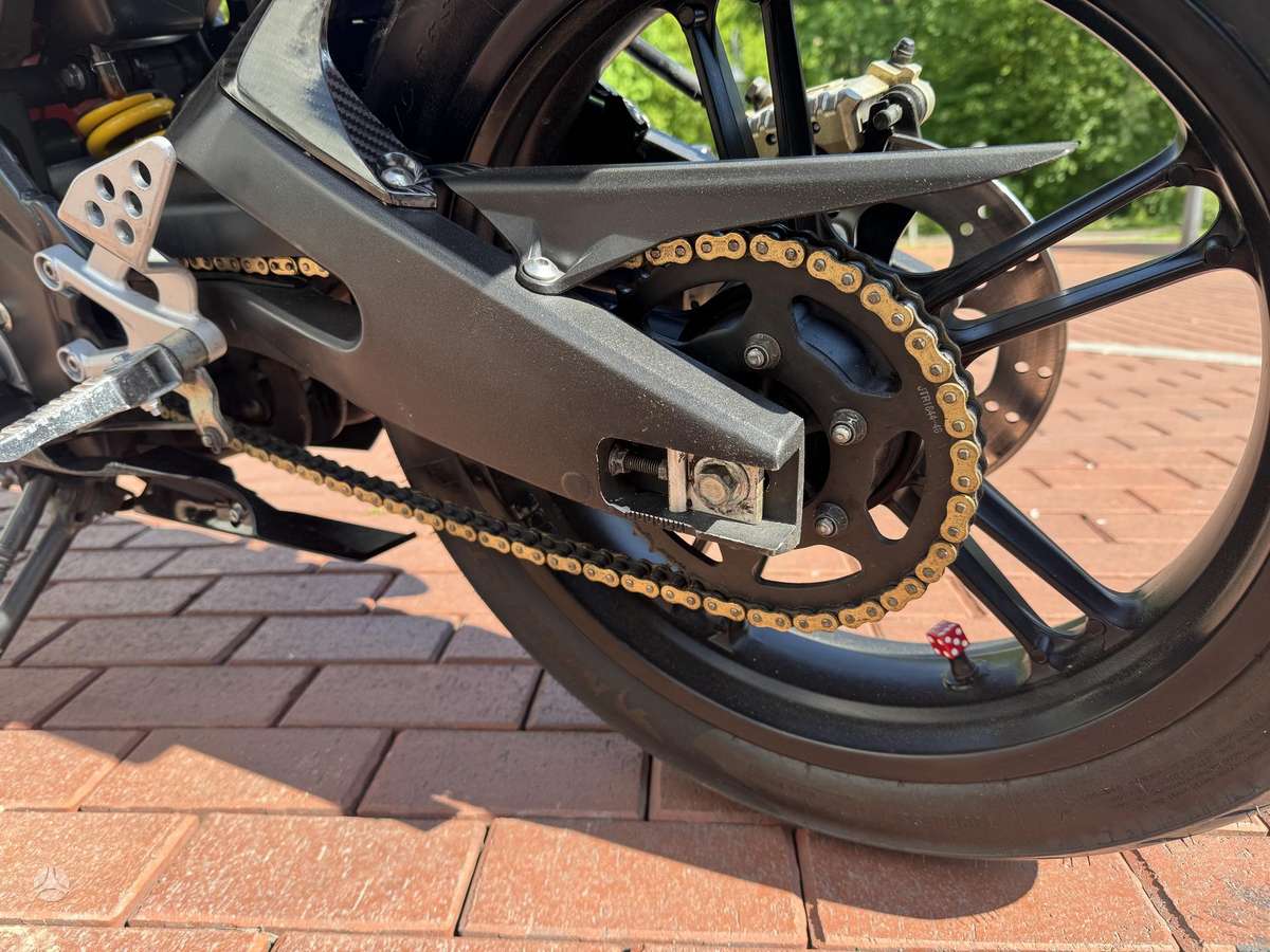 Yamaha YZF 125cc, superbikes