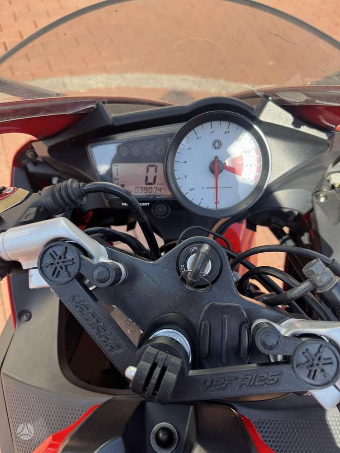 Yamaha YZF 125cc, superbikes