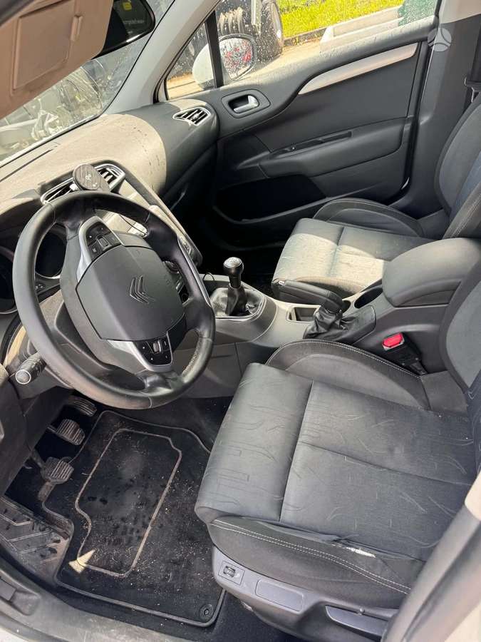Citroen C4, 1.6 l., Хэтчбек