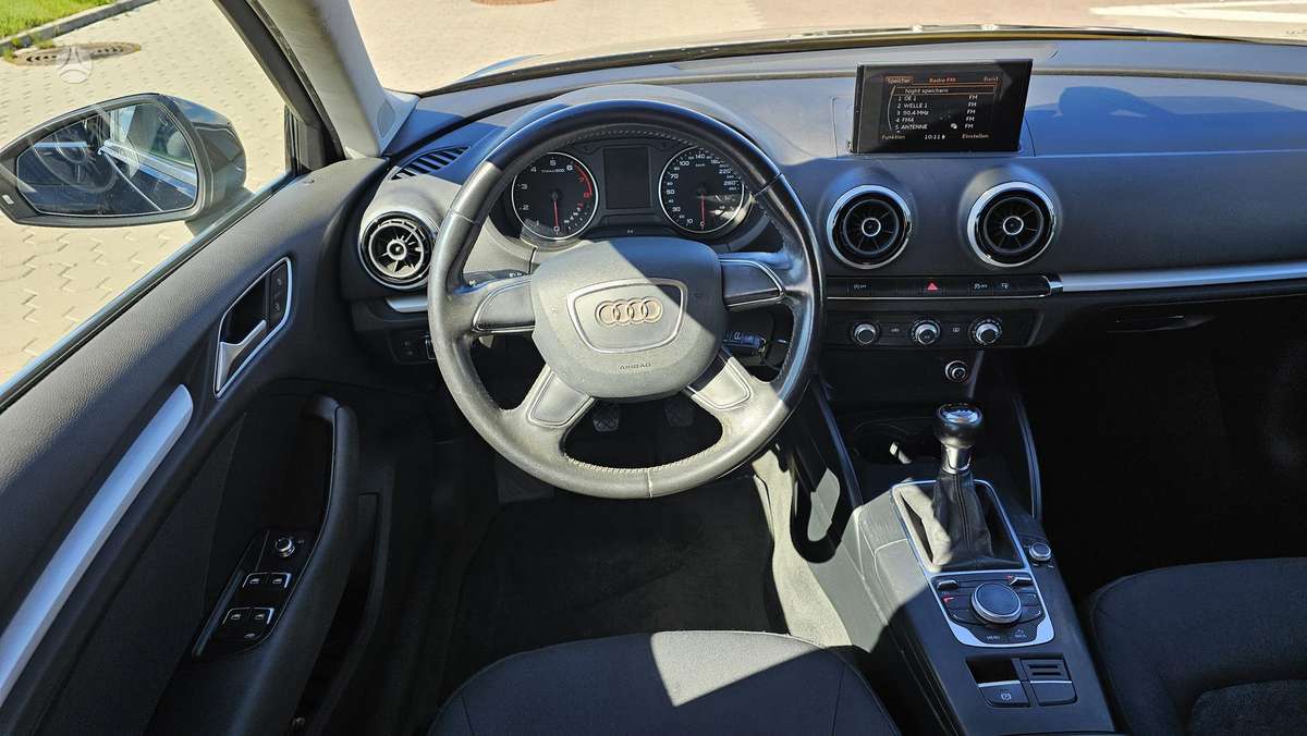 Audi A3, 1.2 l., hatchback