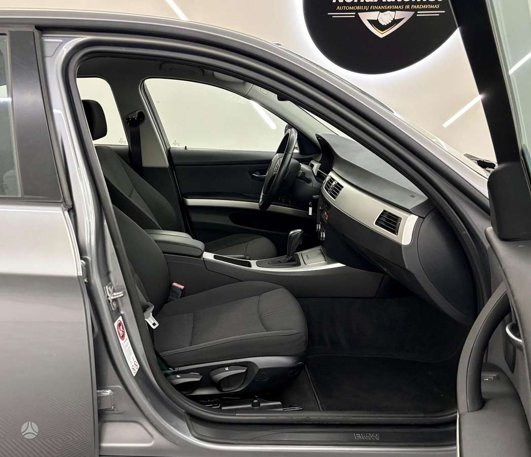 BMW 320, 2.0 l., Седан