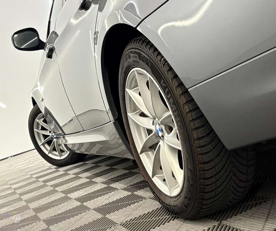 BMW 320, 2.0 l., Седан