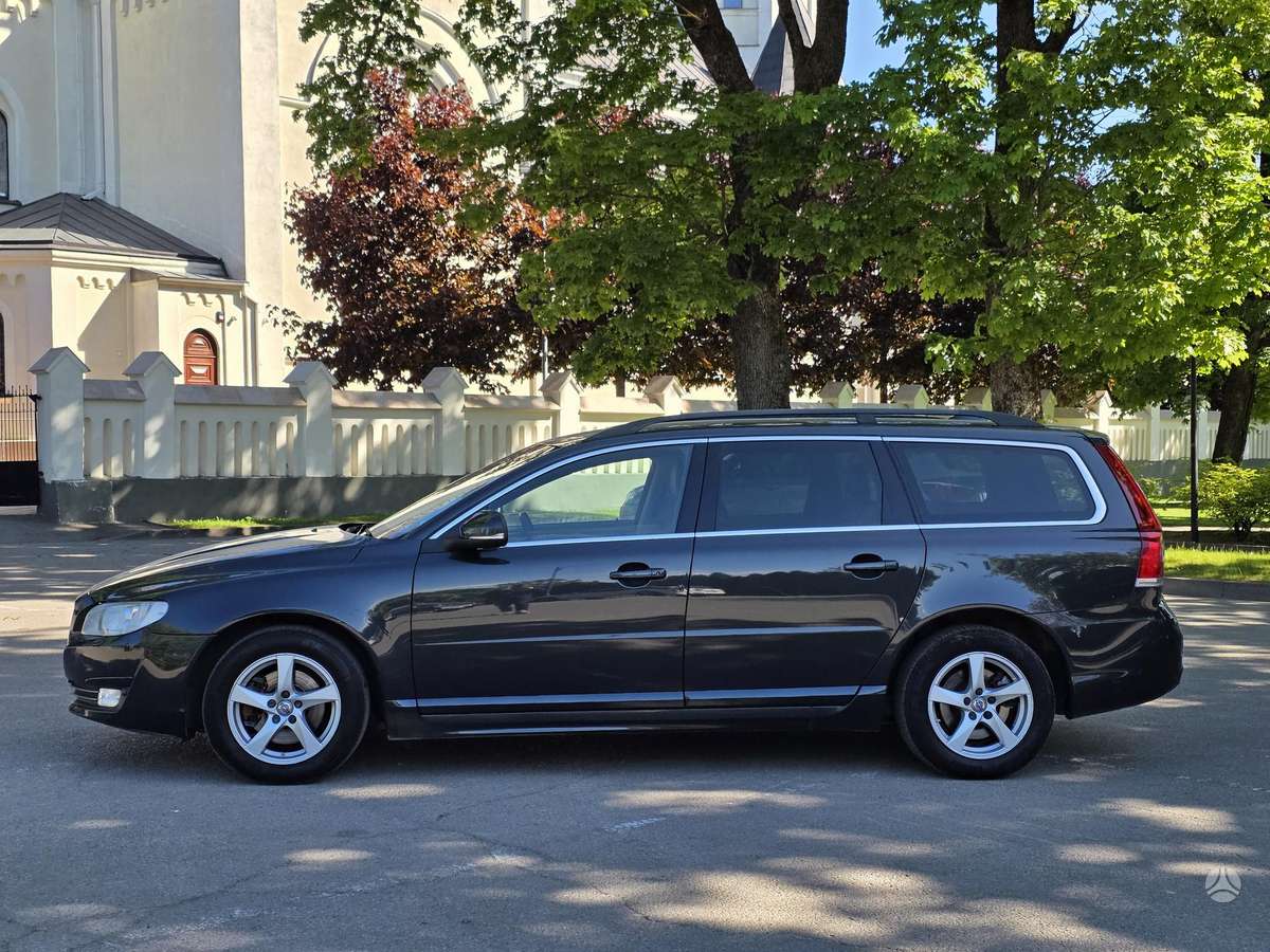 Volvo V70, 2.0 l., Универсал