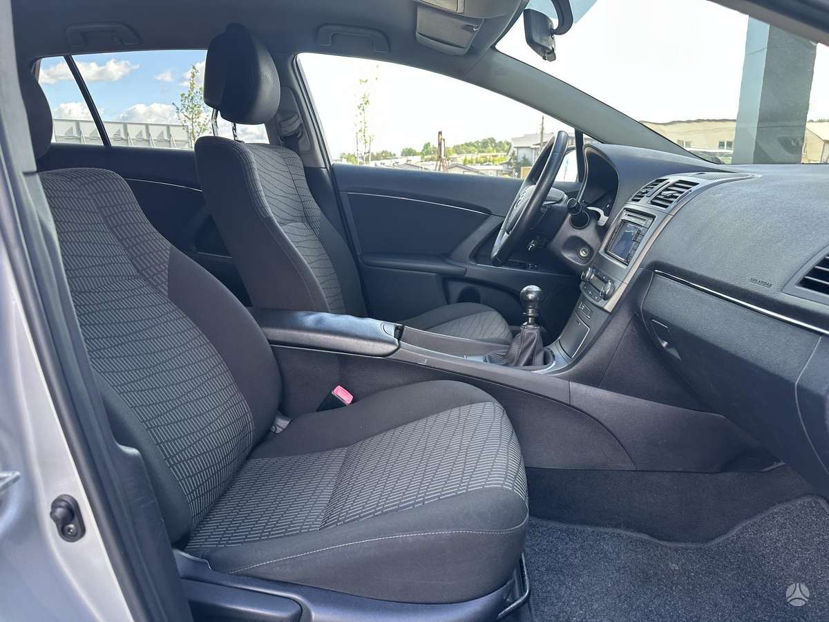 Toyota Avensis, 2.2 l., Универсал