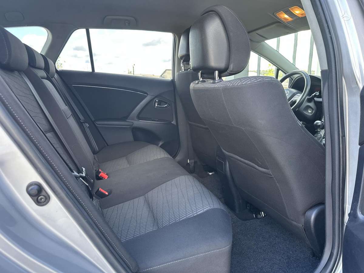 Toyota Avensis, 2.2 l., Универсал