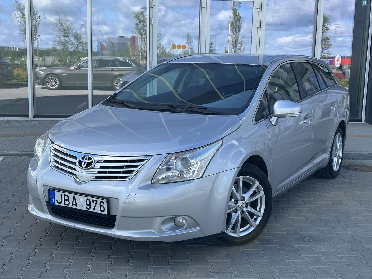 Toyota Avensis, 2.2 l., Универсал