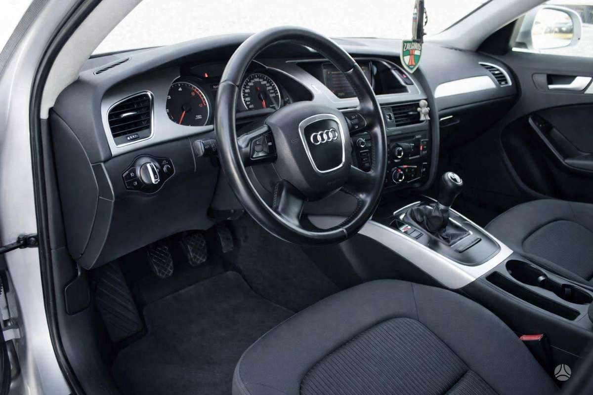 Audi A4, 2.0 l., Универсал