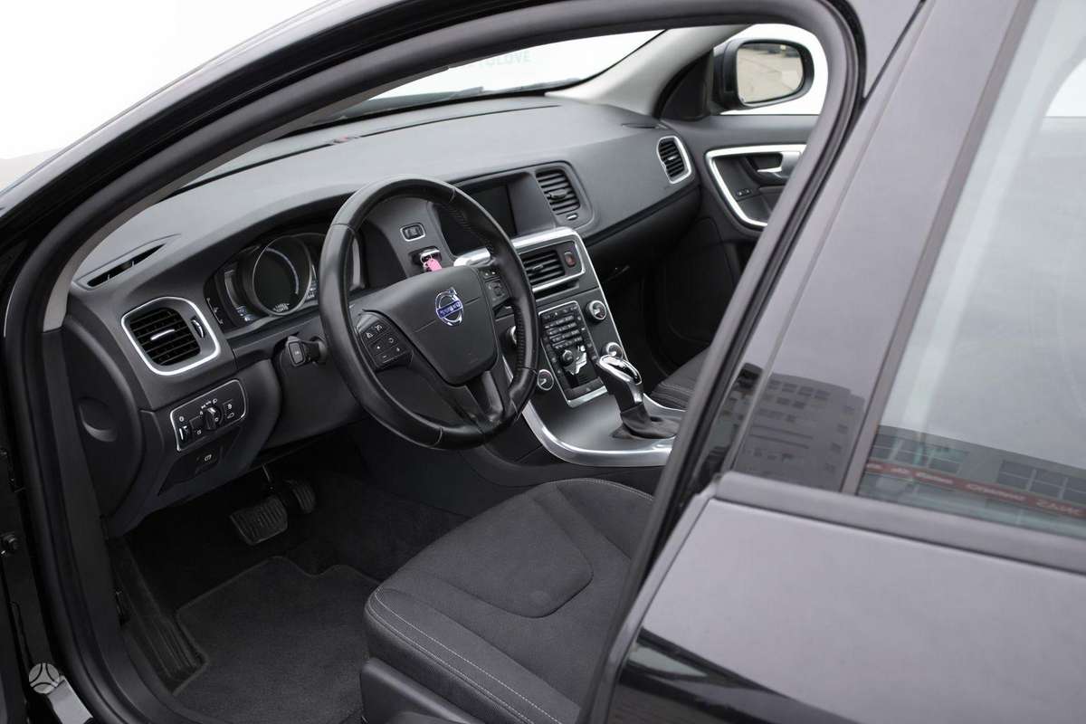 Volvo V60, 2.0 l., Универсал