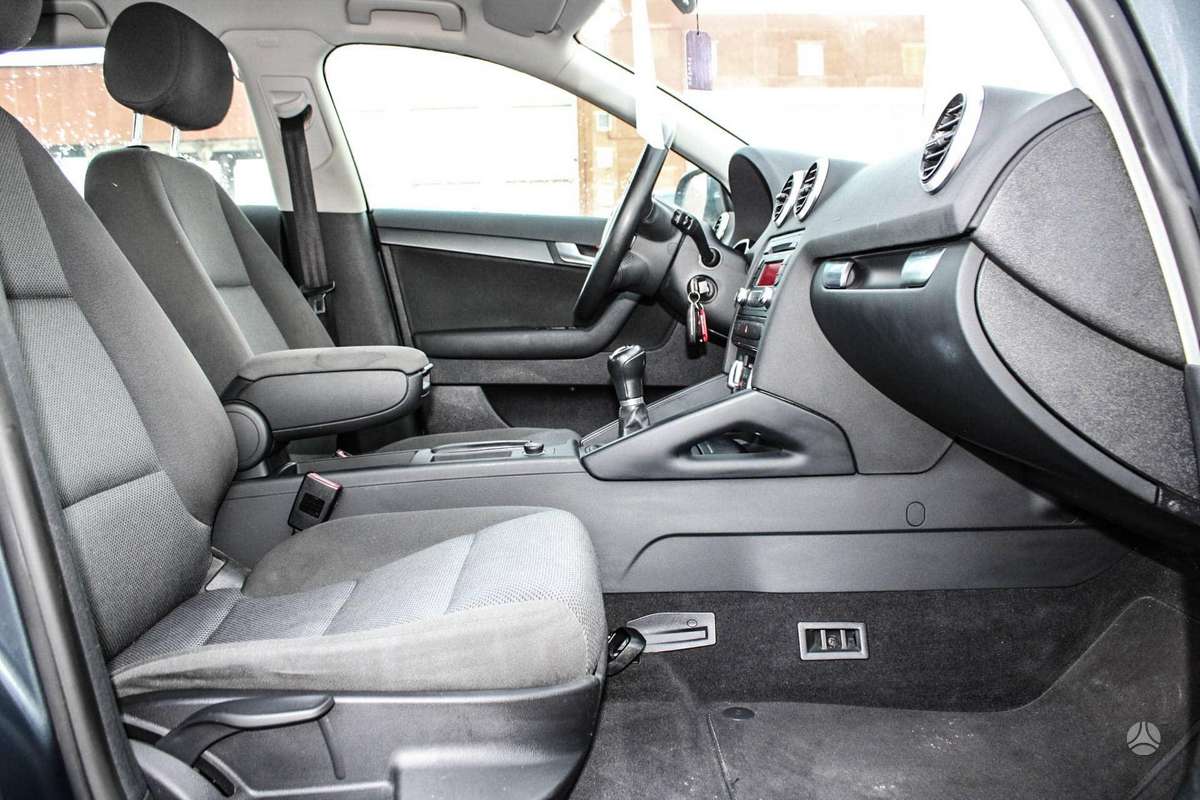 Audi A3, 1.2 l., hatchback