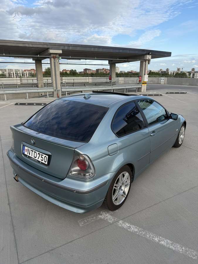 BMW 320, 2.0 l., hečbekas