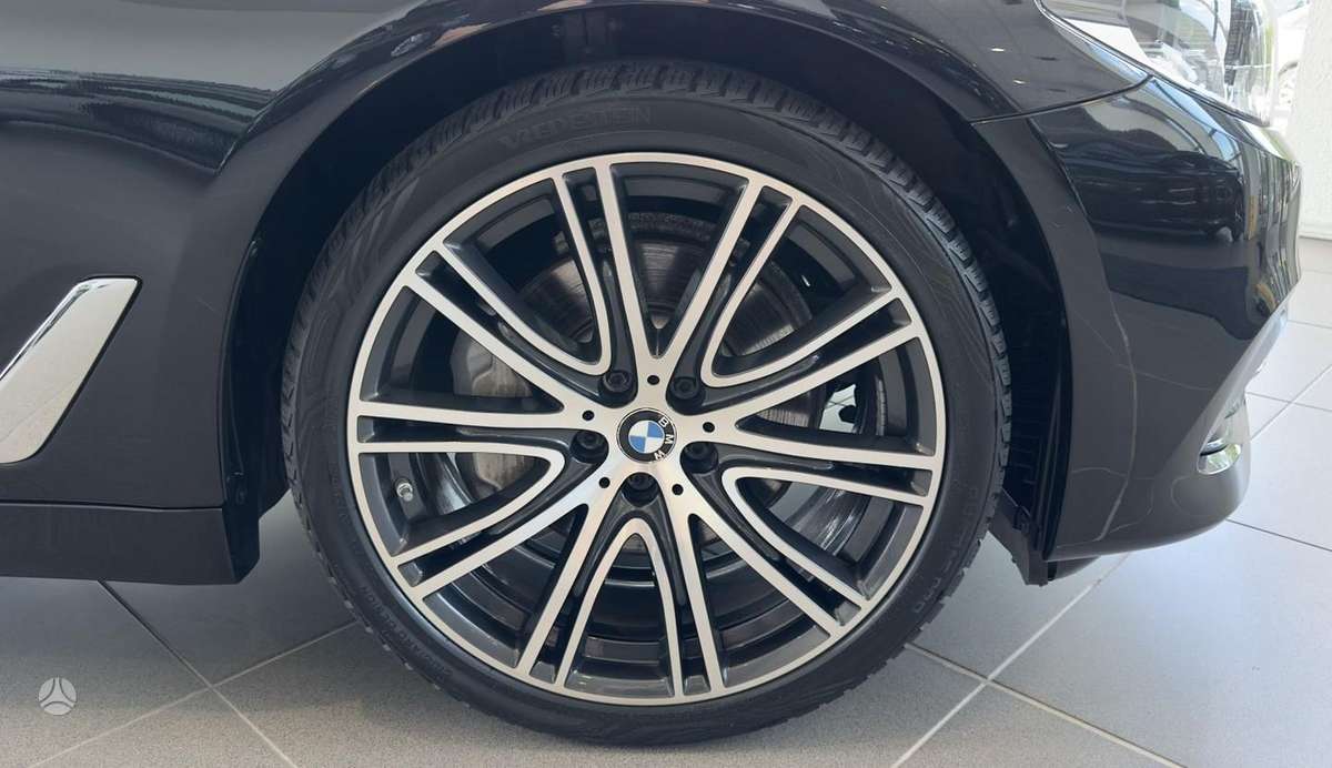 BMW 530, 3.0 l., Седан