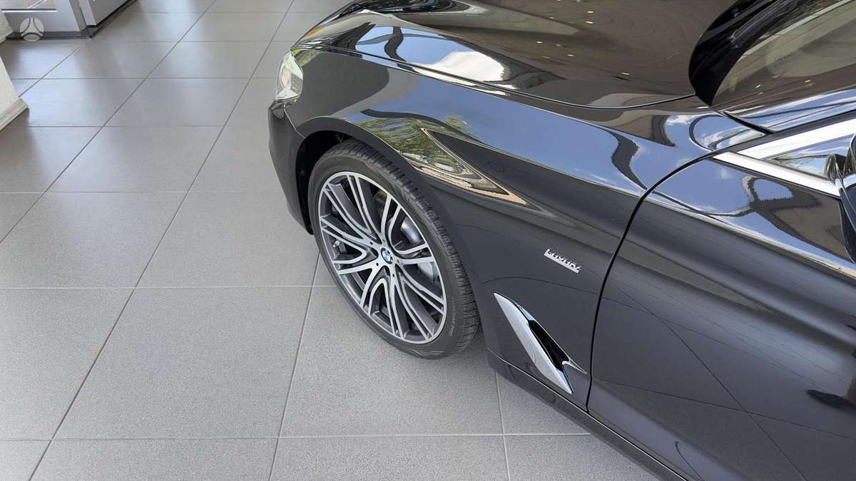 BMW 530, 3.0 l., Седан
