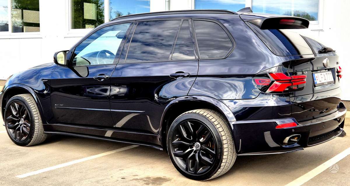 BMW X5, 3.0 l., off-road / crossover