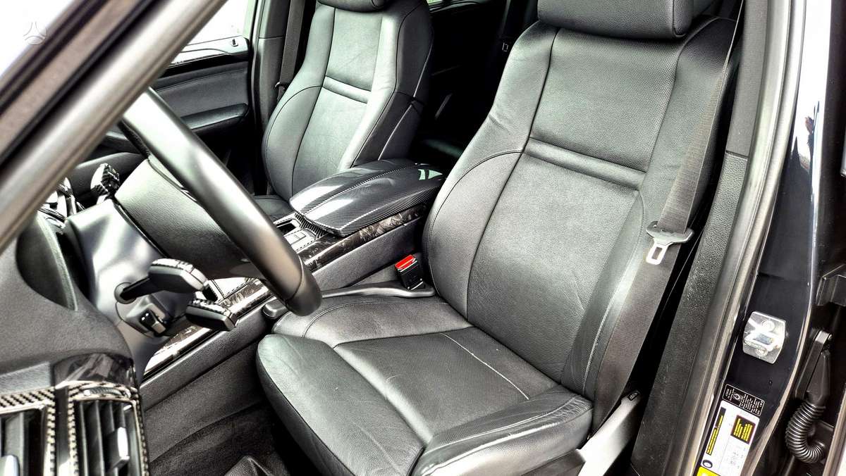 BMW X5, 3.0 l., off-road / crossover