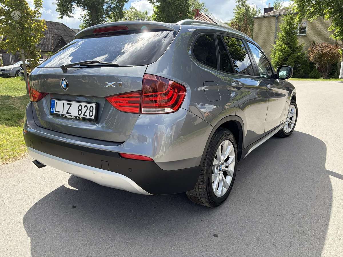 BMW X1, 2.0 l., mpv / minivan