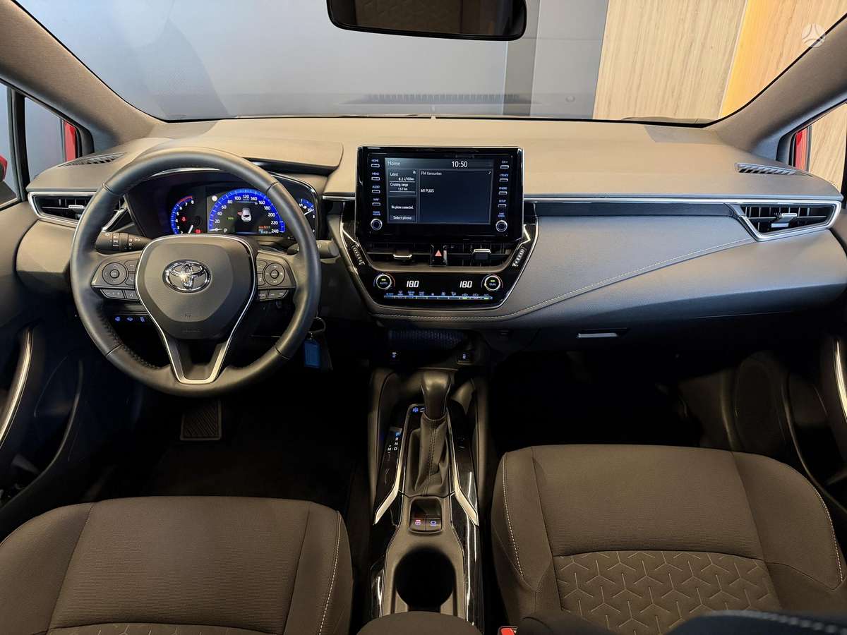 Toyota Corolla, 1.2 l., hatchback