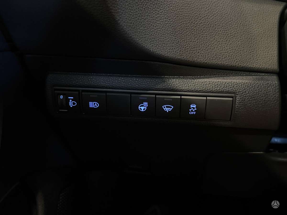 Toyota Corolla, 1.2 l., hatchback