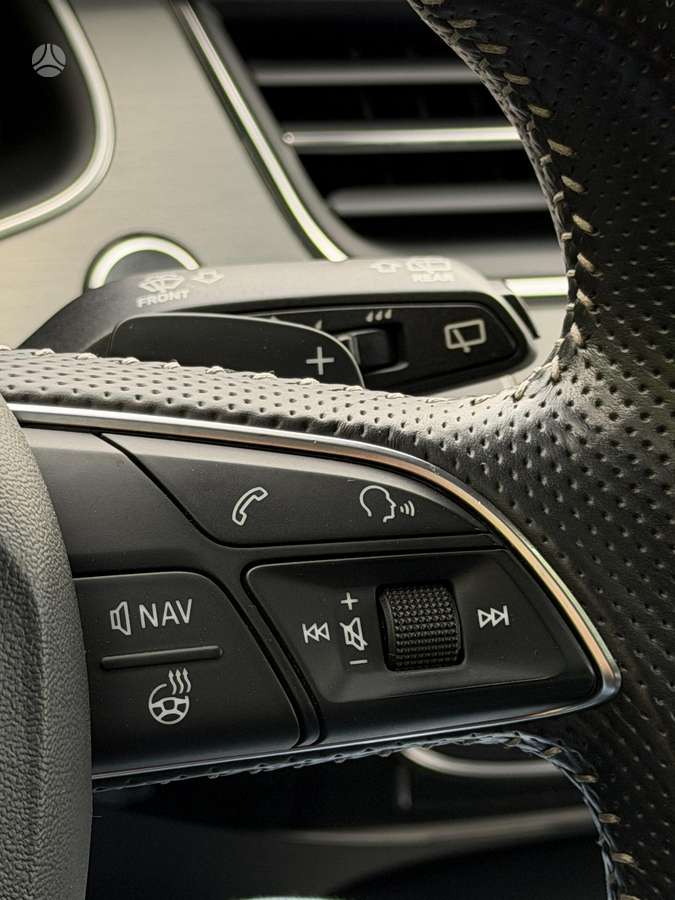 Audi Q7, 3.0 l., off-road / crossover