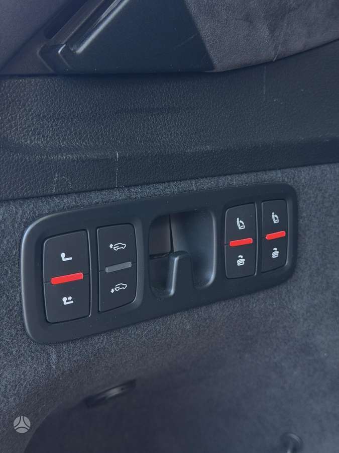 Audi Q7, 3.0 l., off-road / crossover