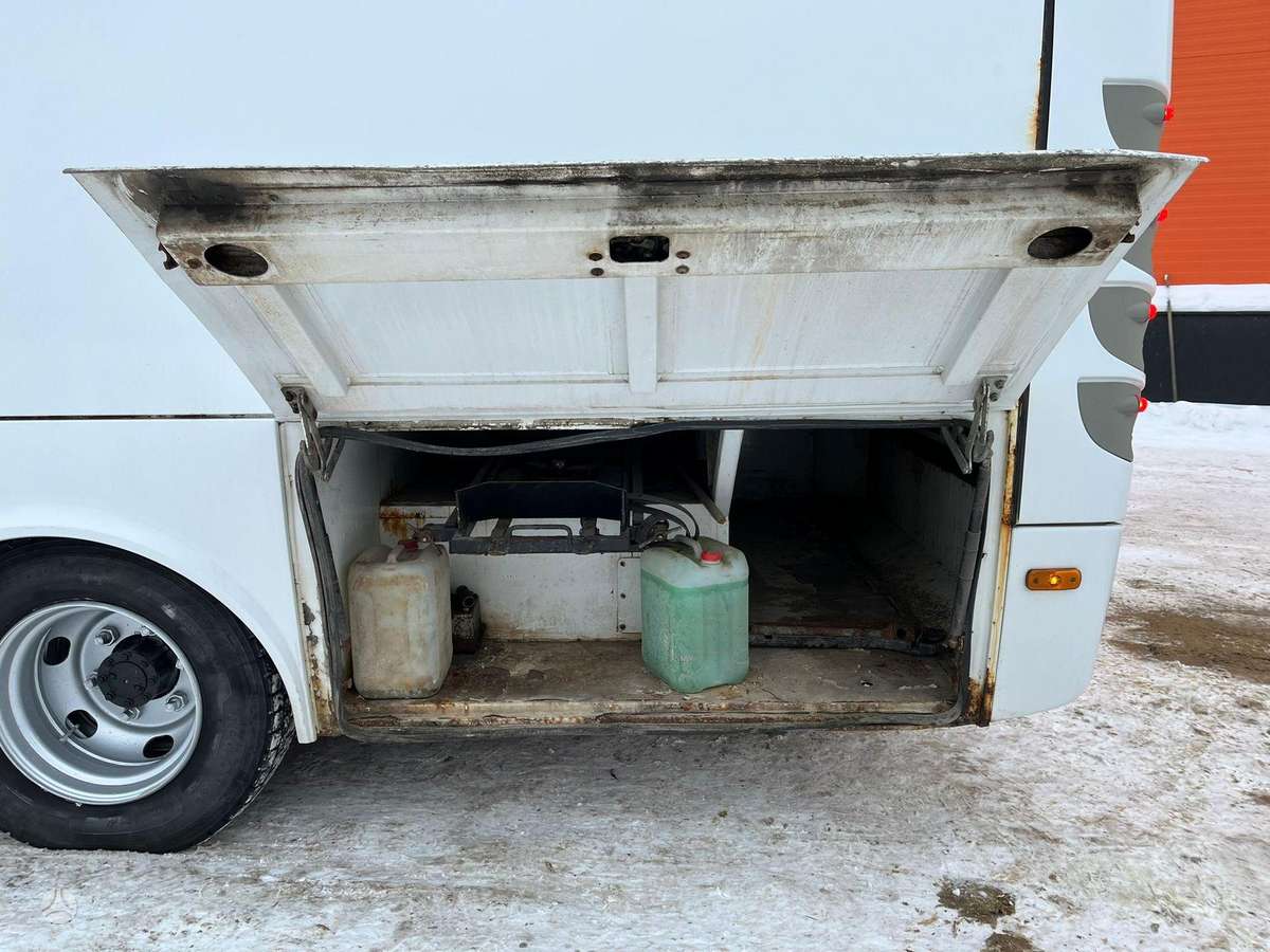 Isuzu Turquoise, междугородние / пригородние