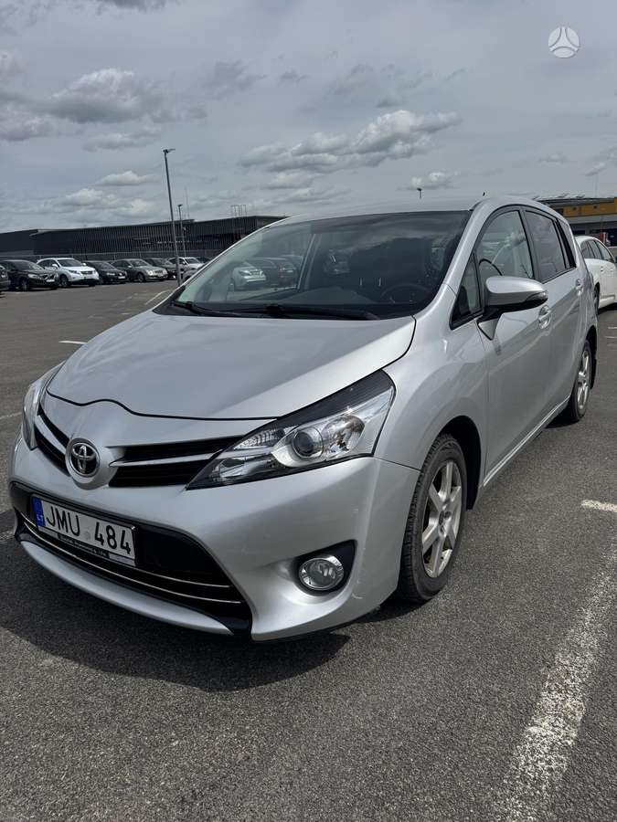 Toyota Verso - 2