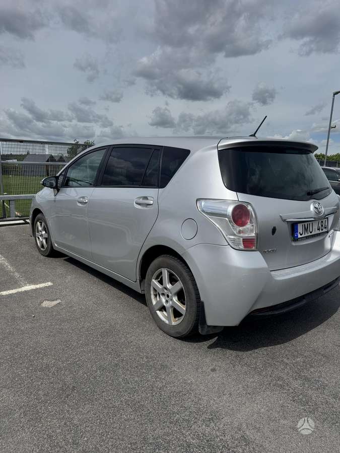 Toyota Verso - 3