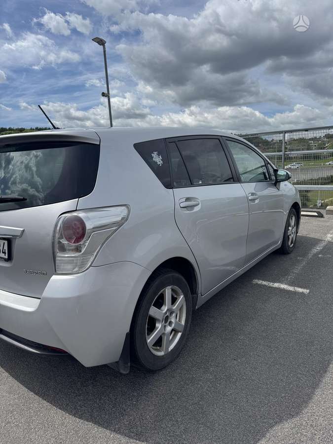 Toyota Verso - 5