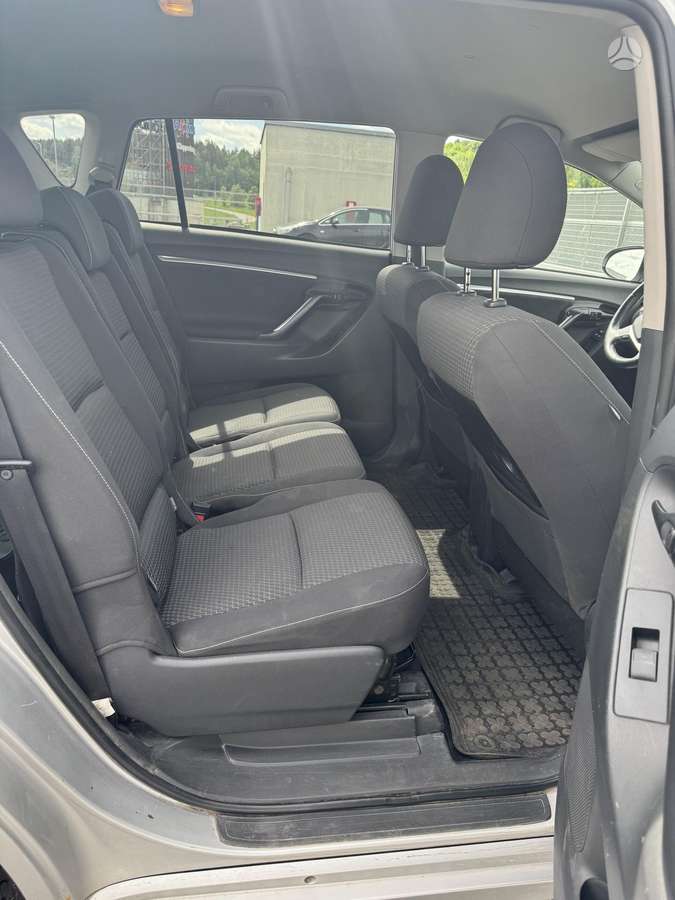 Toyota Verso - 7