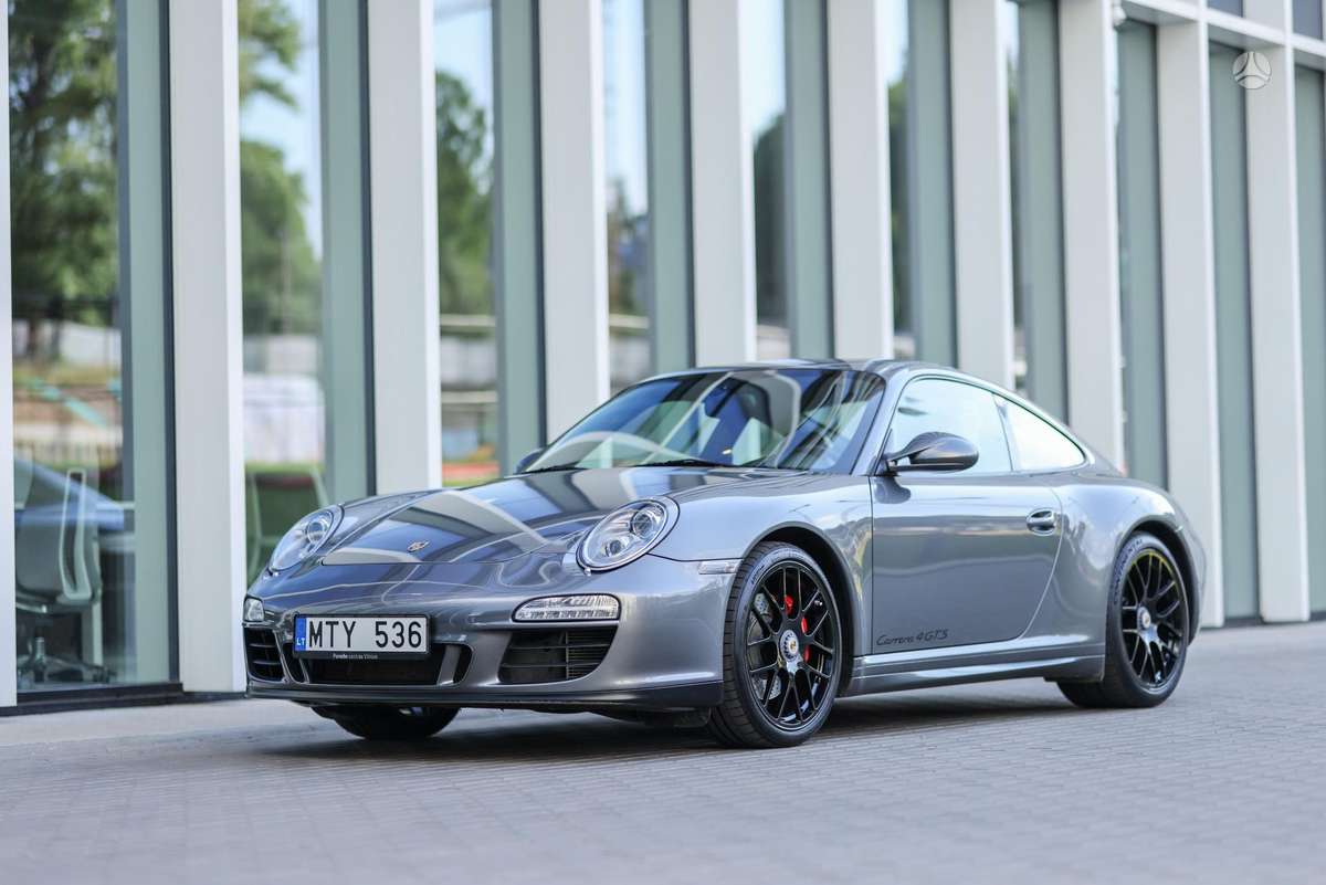 Porsche 911 - 4