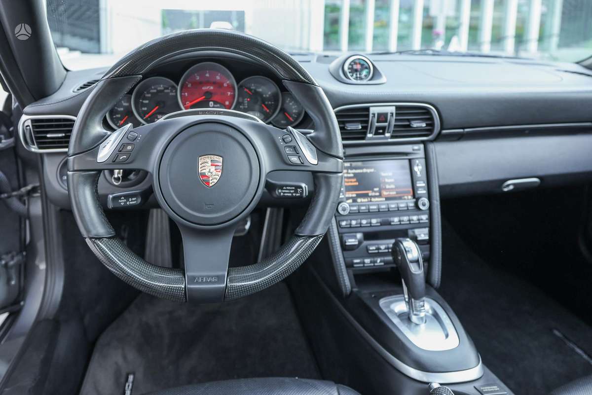 Porsche 911 - 8