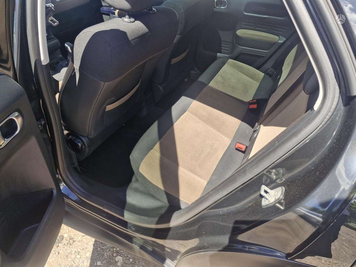 Citroen C4 Cactus, 1.2 l., Минивэн