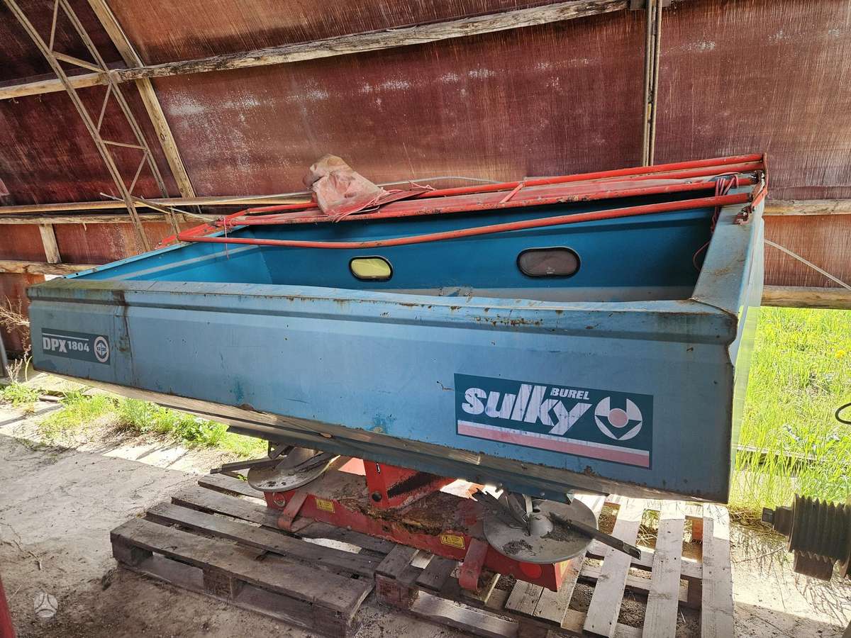 Sulky DPX 18, spreaders