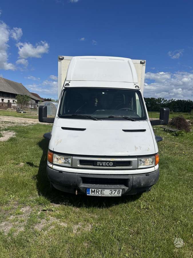 Iveco Daily, box trucks / box vans