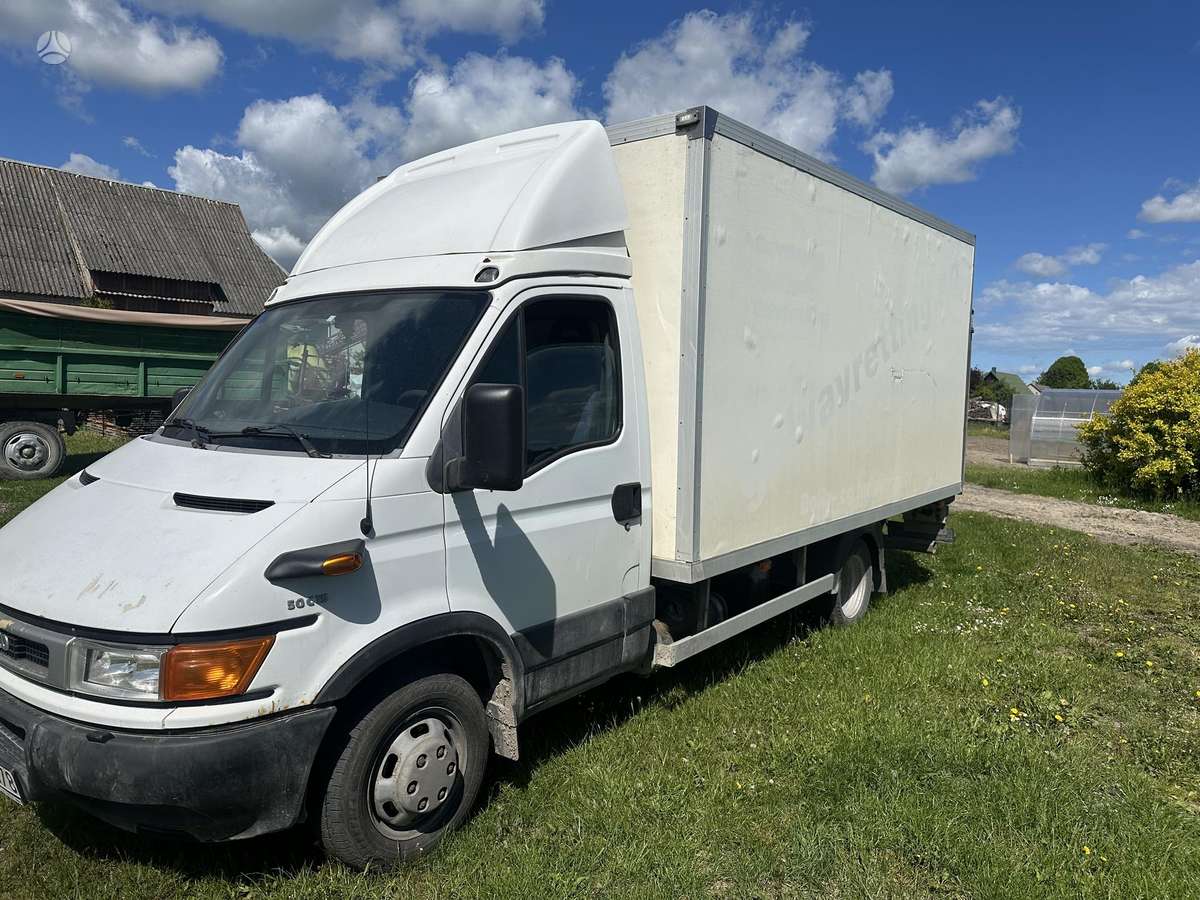 Iveco Daily, box trucks / box vans