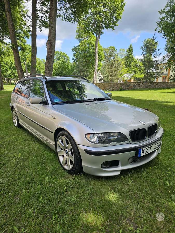 BMW 330, Универсал