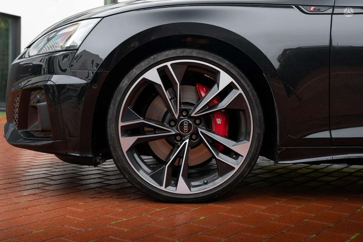 Audi S5, 3.0 l., Седан