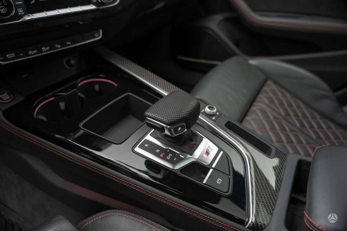 Audi S5, 3.0 l., Седан