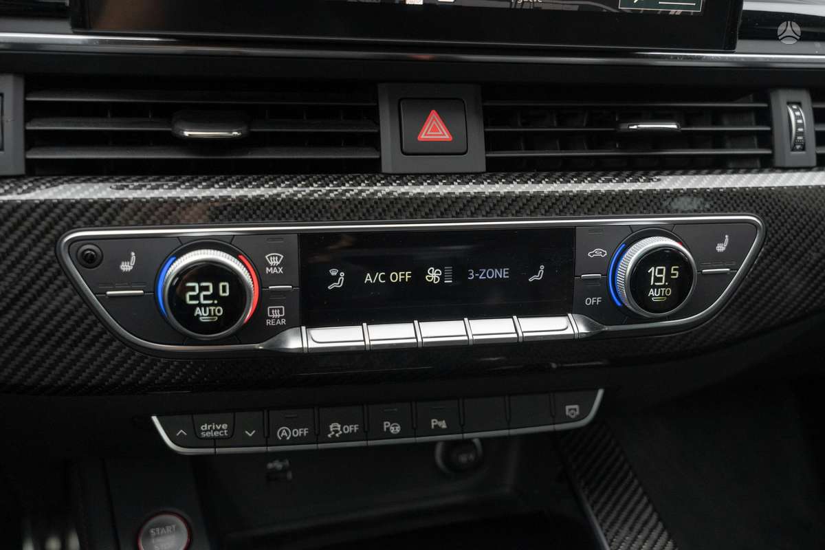 Audi S5, 3.0 l., Седан