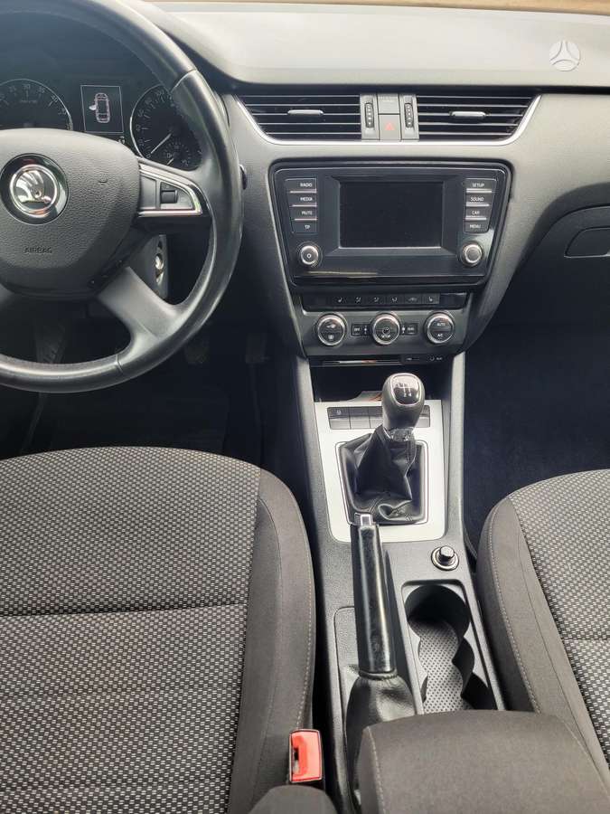 Škoda Octavia - 5