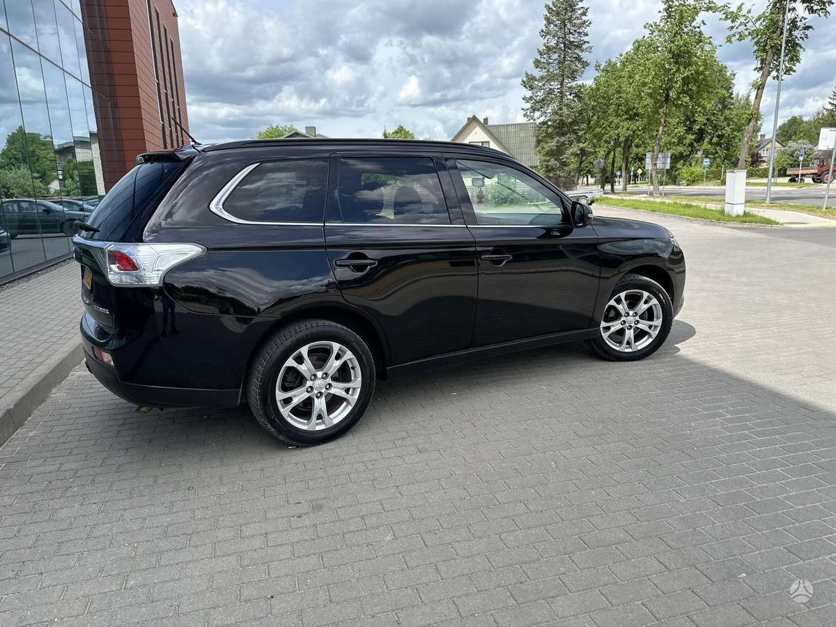 Mitsubishi Outlander, 2.3 l., Минивэн