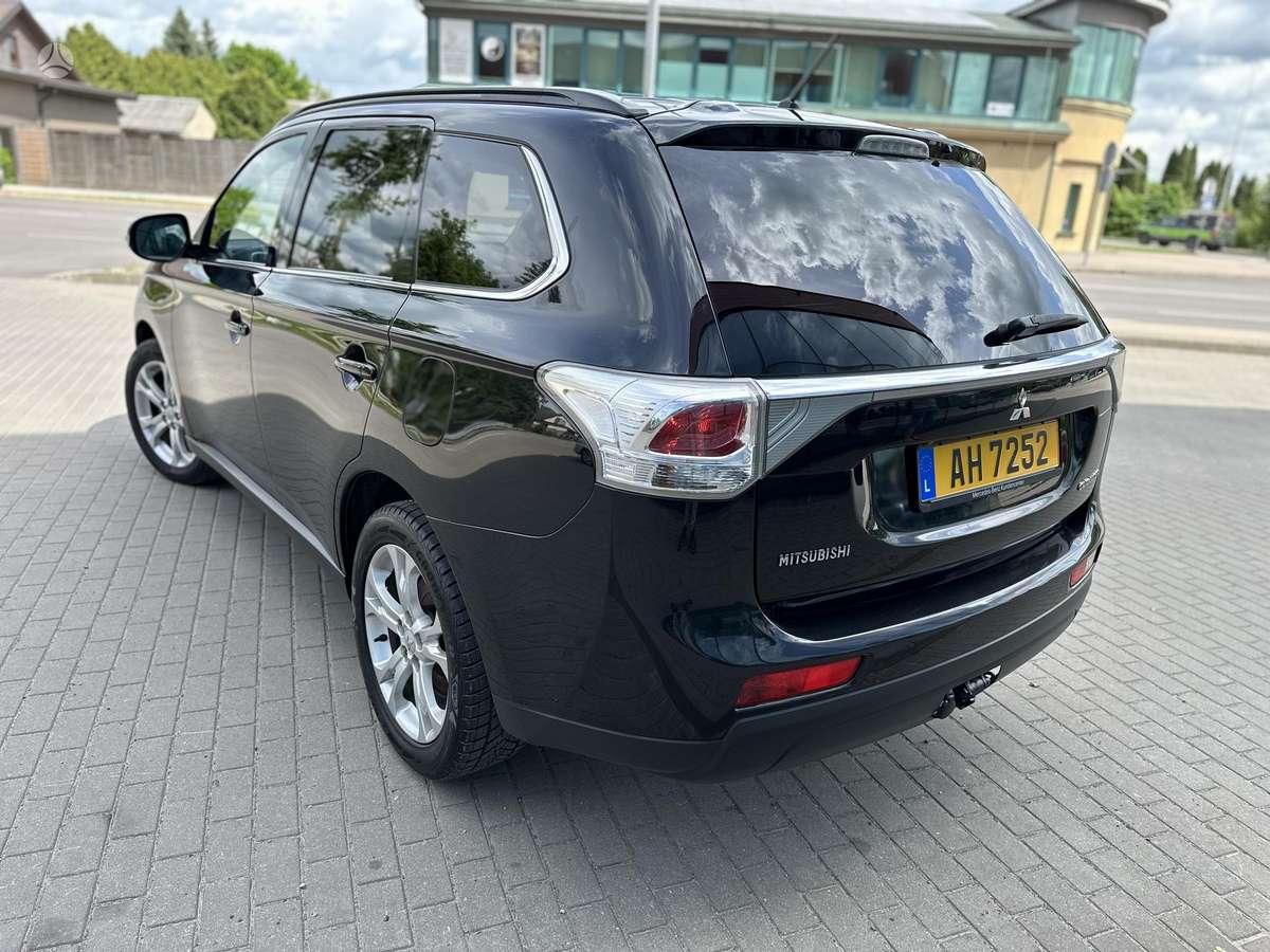 Mitsubishi Outlander, 2.3 l., Минивэн