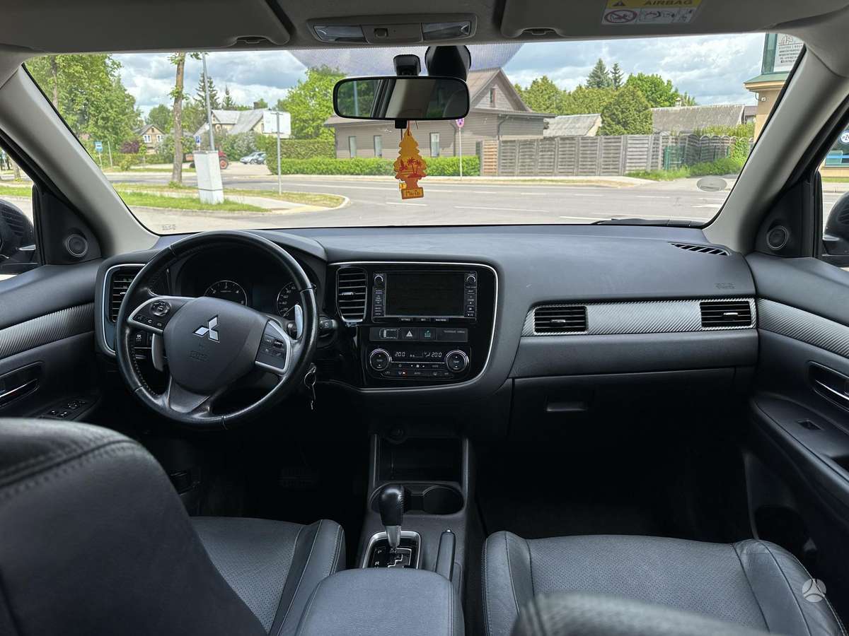 Mitsubishi Outlander, 2.3 l., Минивэн
