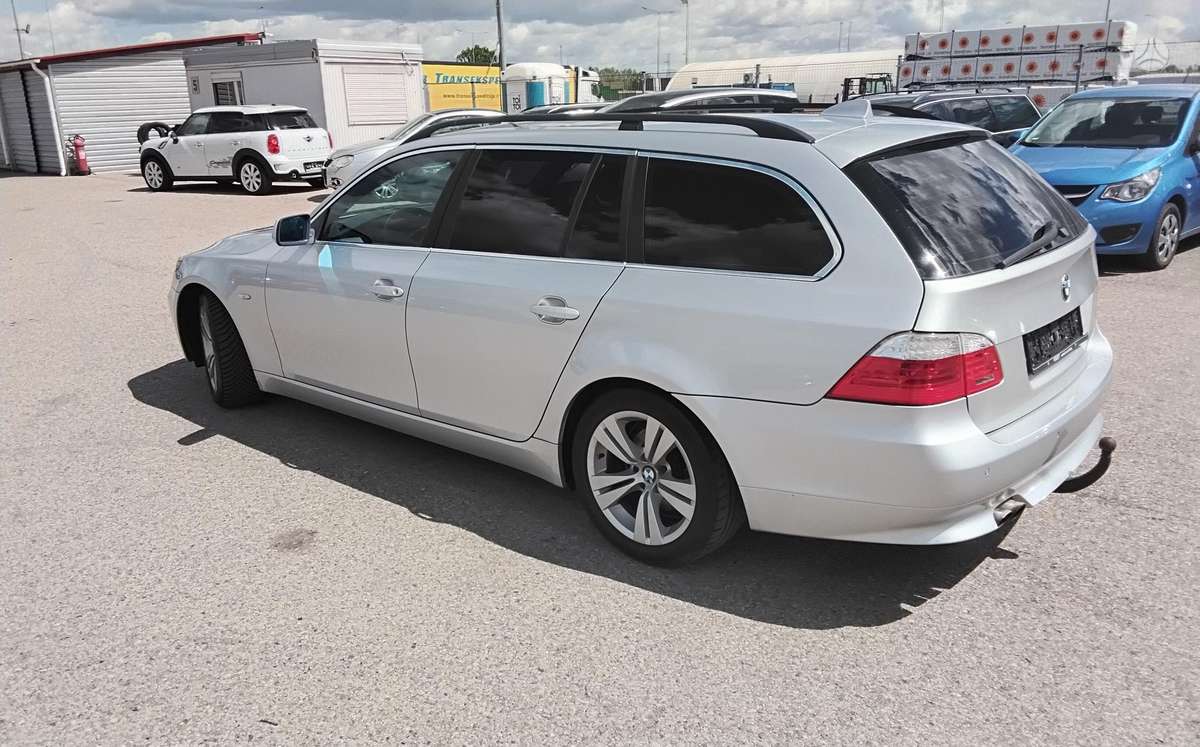 BMW 525, 3.0 l., wagon
