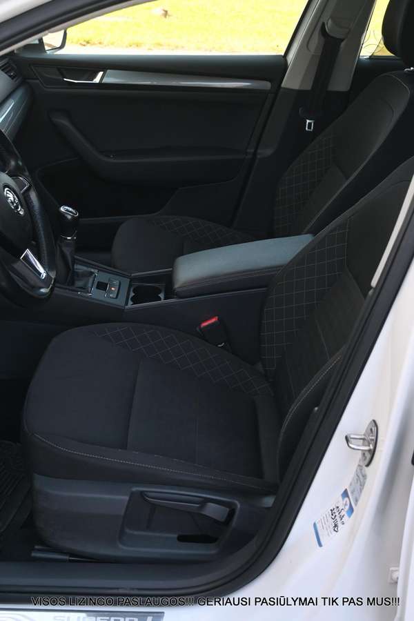 Skoda Superb, 1.6 l., Хэтчбек