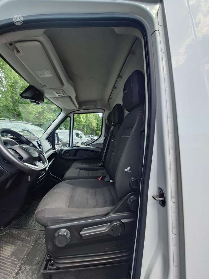 Iveco Daily, 2.3 l., cargo van