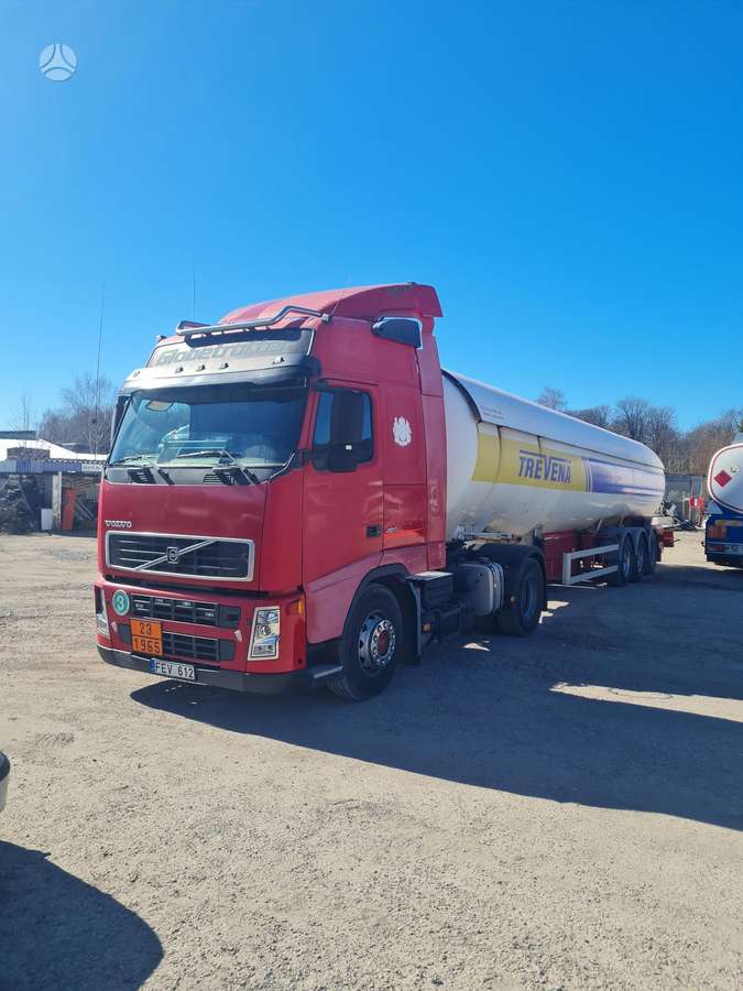 Volvo FH12  ADR, double sleeper