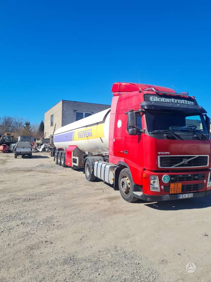 Volvo FH12  ADR, double sleeper