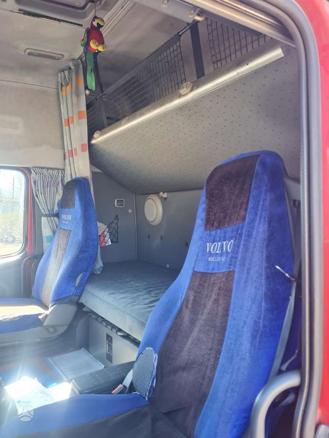 Volvo FH12  ADR, double sleeper